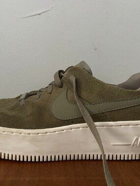 Nike Air Force 1 Low Sage Trooper Khaki Green Suede Women's Size 9 Sneakers